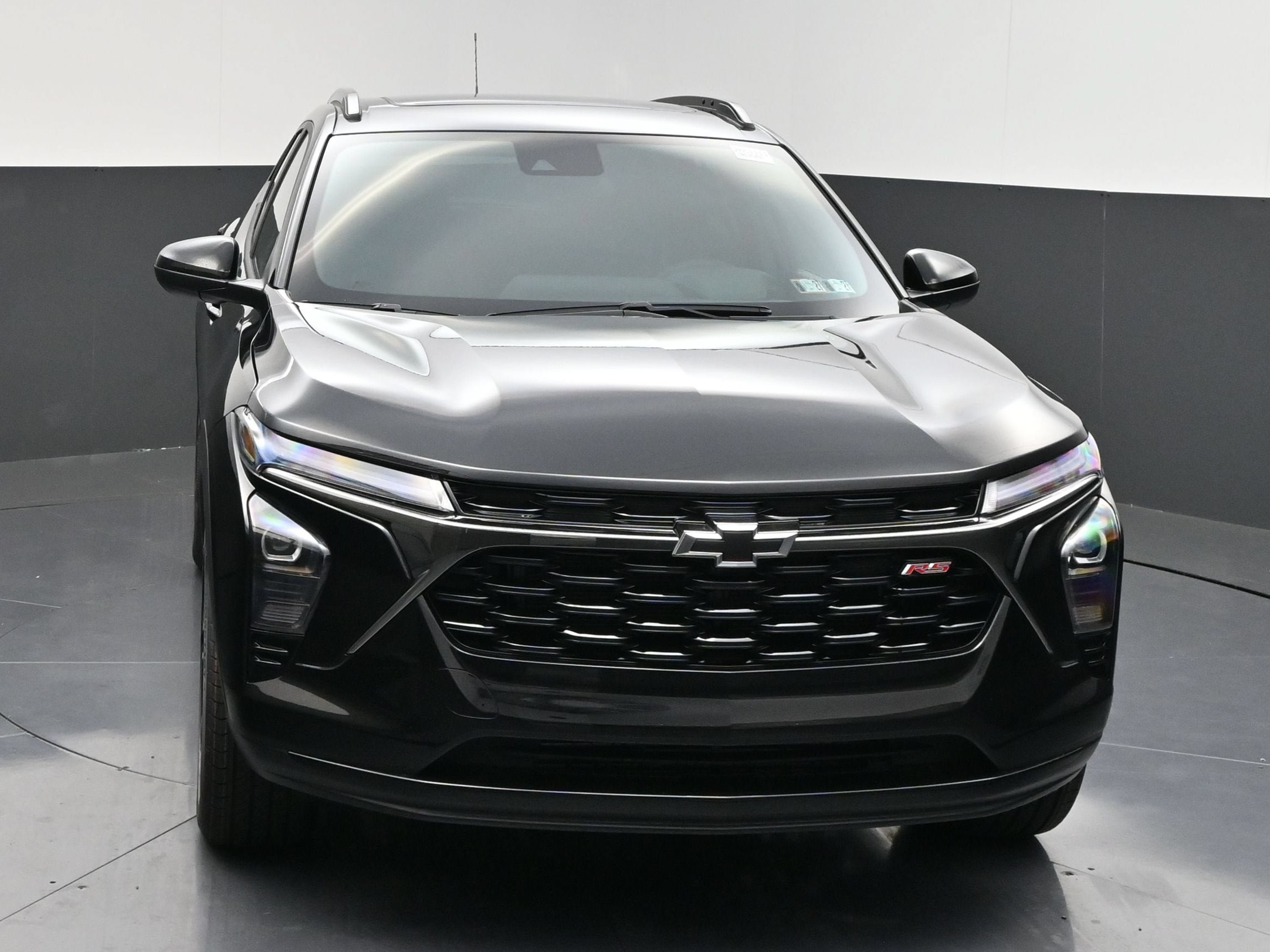 New 2026 Chevrolet Trax RS w/ Sunroof Package FWD image 3