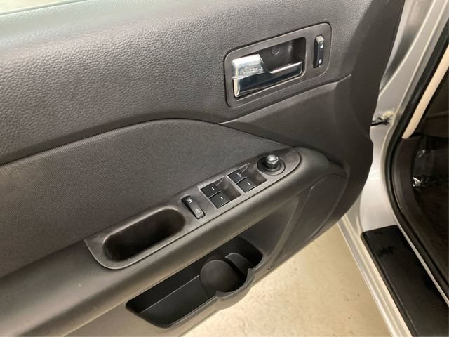 Used 2012 Ford Fusion SE image 24