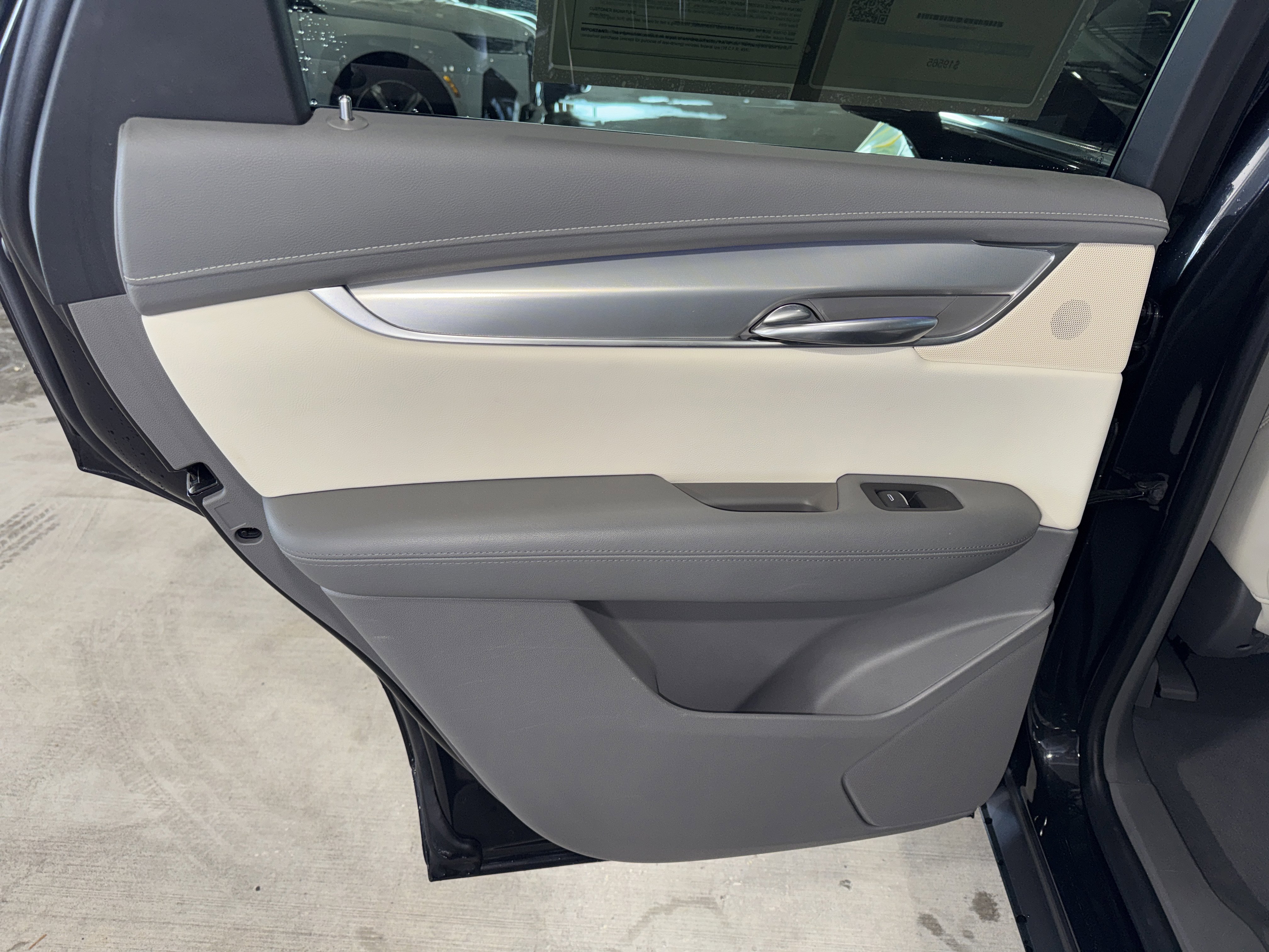 Used 2019 Cadillac XT5 Premium Luxury FWD image 16