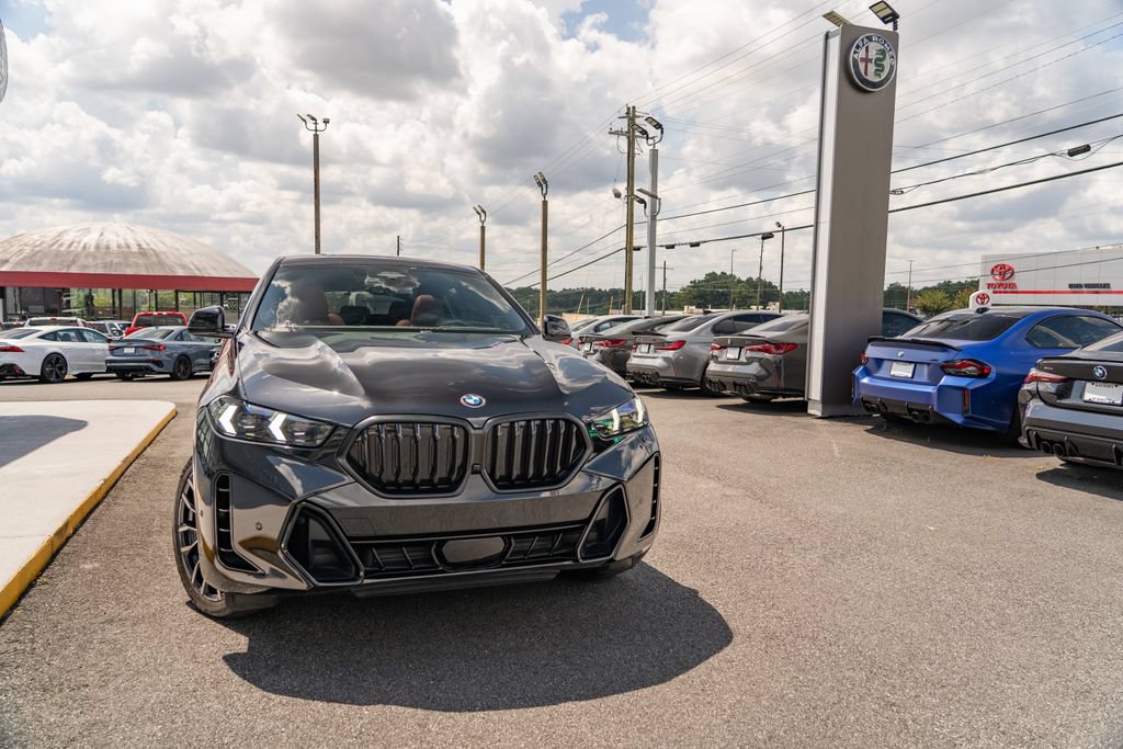 Used 2024 BMW X6 xDrive40i w/ Premium Package AWD/4WD image 11