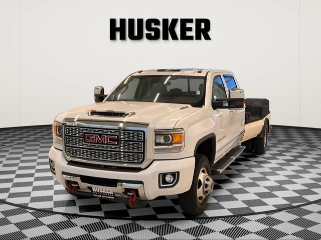Used 2019 GMC Sierra 3500 Denali w/ Duramax Plus Package AWD/4WD image 4