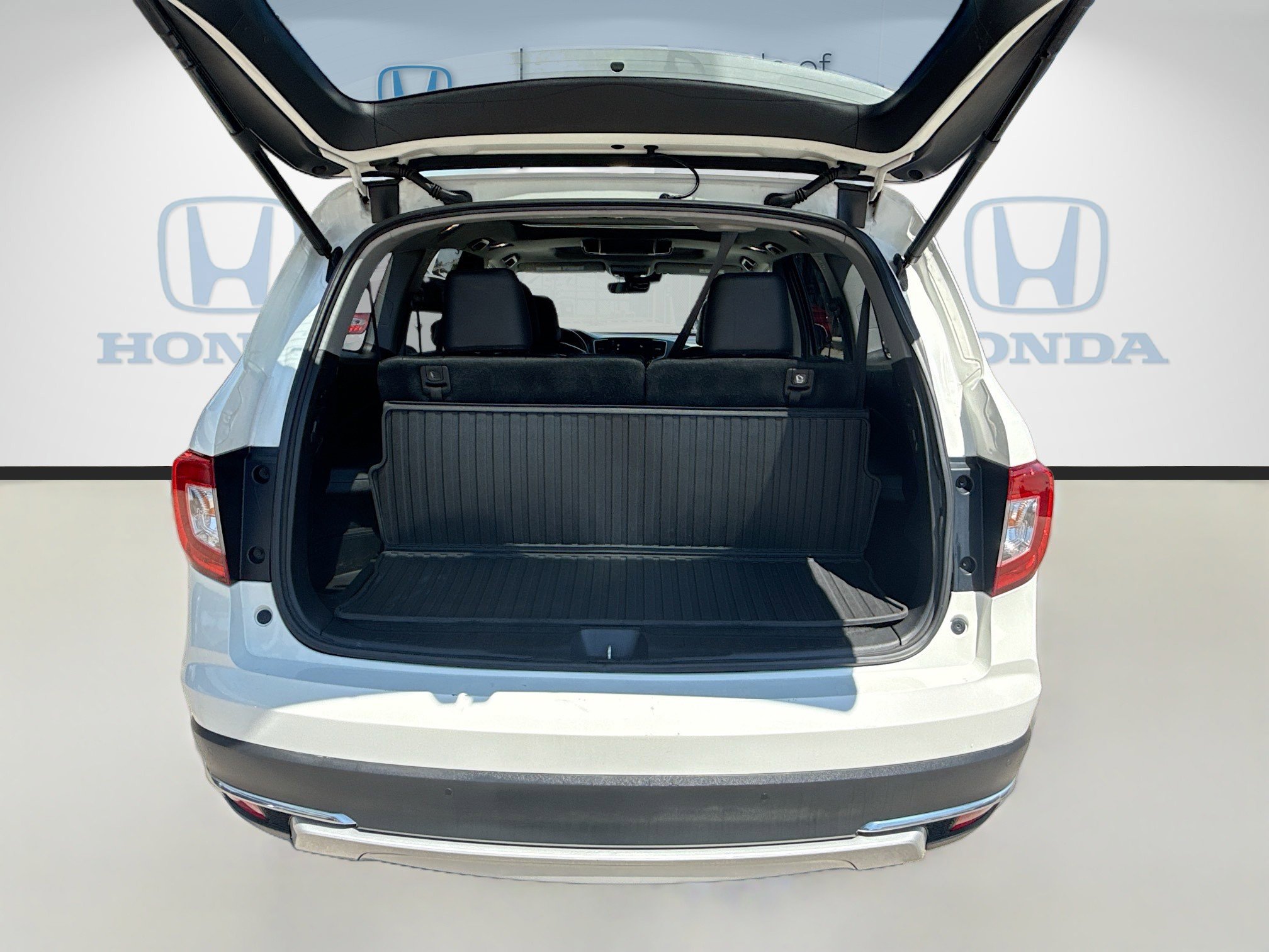 Used 2019 Honda Pilot Elite image 27