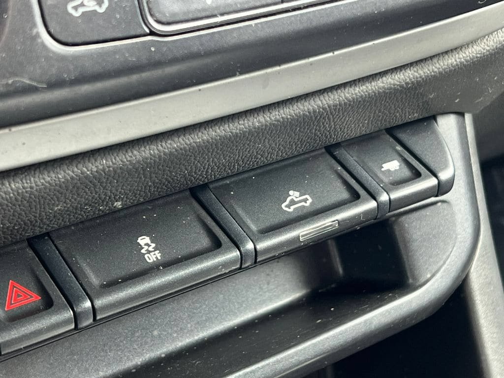 Used 2019 Chevrolet Colorado LT w/ LT Convenience Package AWD/4WD image 24