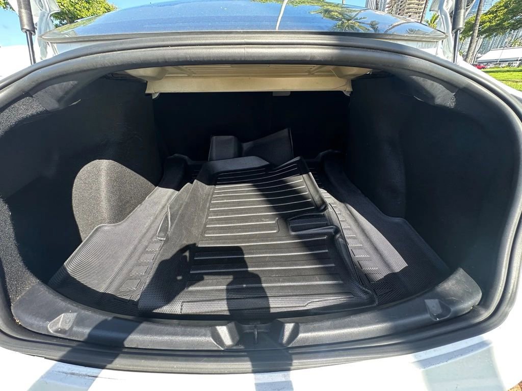 Used 2020 Tesla Model 3 Long Range image 17
