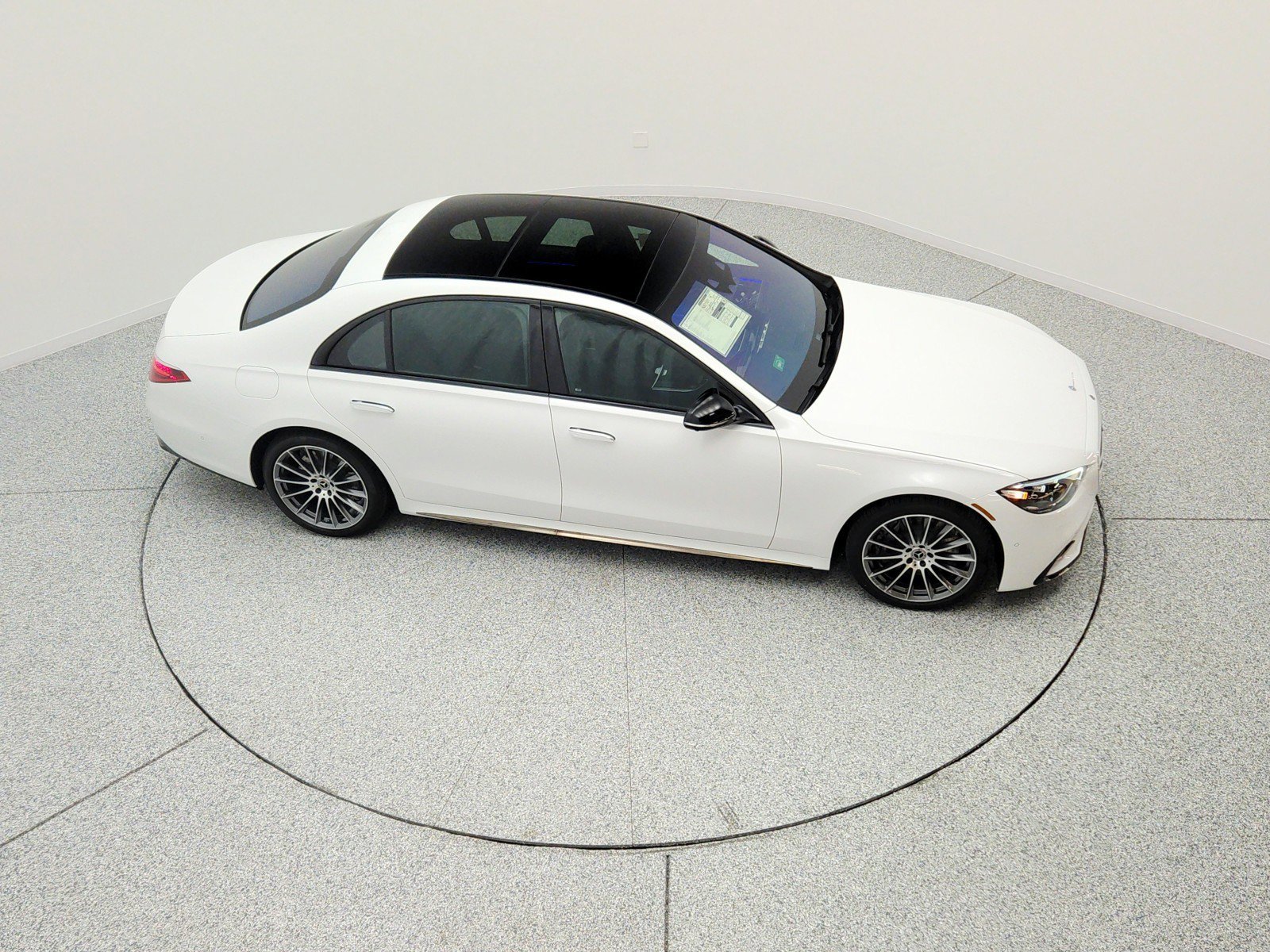 New 2026 Mercedes-Benz S 580e 4MATIC Sedan image 19