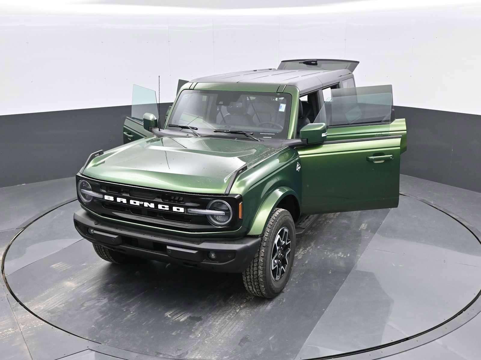 New 2024 Ford Bronco Outer Banks image 38