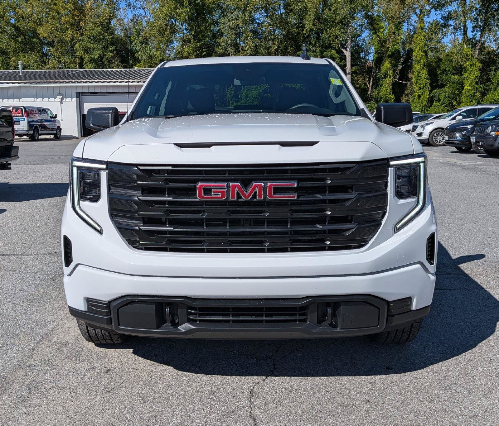 New 2026 GMC Sierra 1500 Pro w/ Graphite Edition AWD/4WD image 2