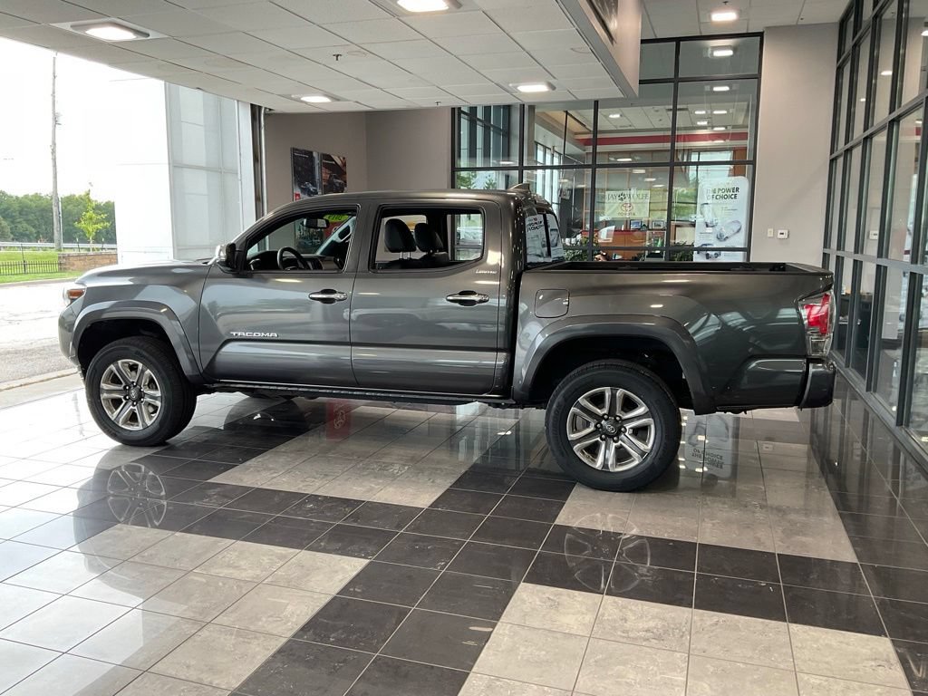 Used 2019 Toyota Tacoma Limited AWD/4WD image 4