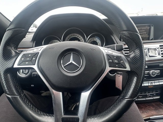 Used 2014 Mercedes-Benz E 350 4MATIC Sedan image 19