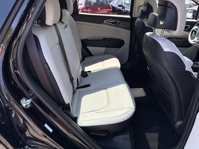 Used 2025 Kia Sportage EX w/ Premium Package FWD image 11