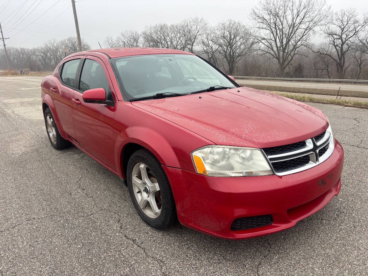 Used 2012 Dodge Avenger SXT FWD image 3