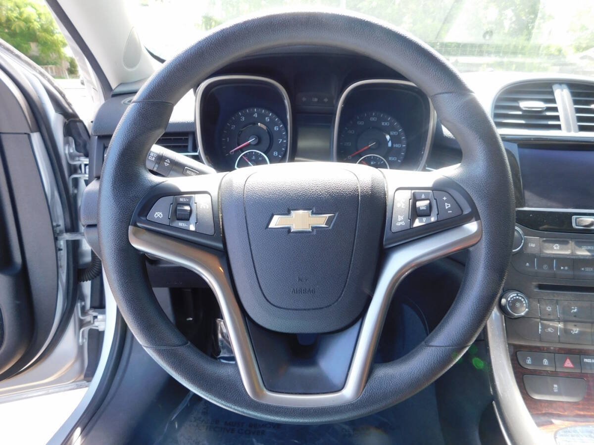 Used 2013 Chevrolet Malibu LT w/ Power Convenience Package FWD image 8