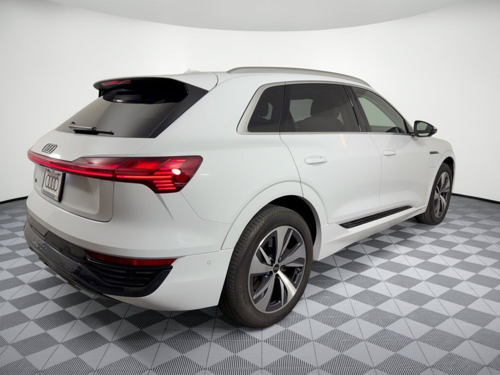 Certified 2024 Audi Q8 e-tron Premium Plus AWD/4WD image 9