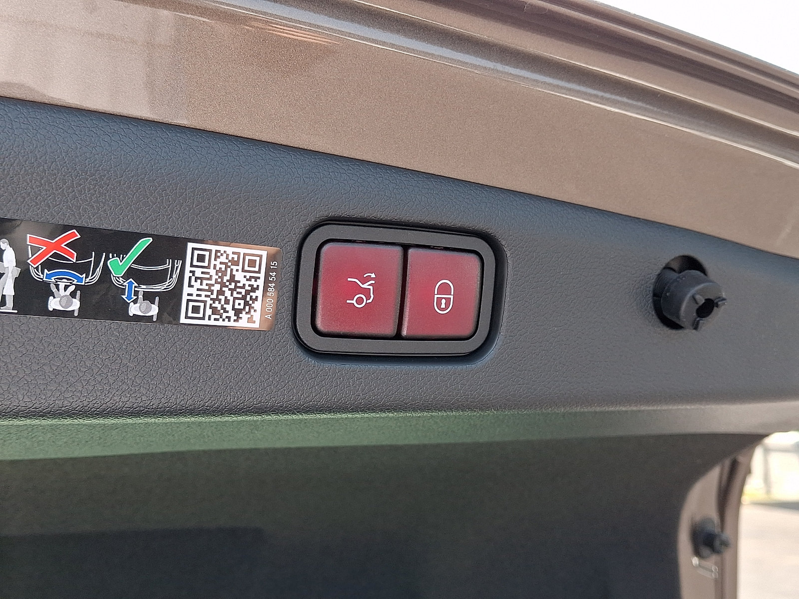 New 2026 Mercedes-Benz E 350 4MATIC Sedan image 23