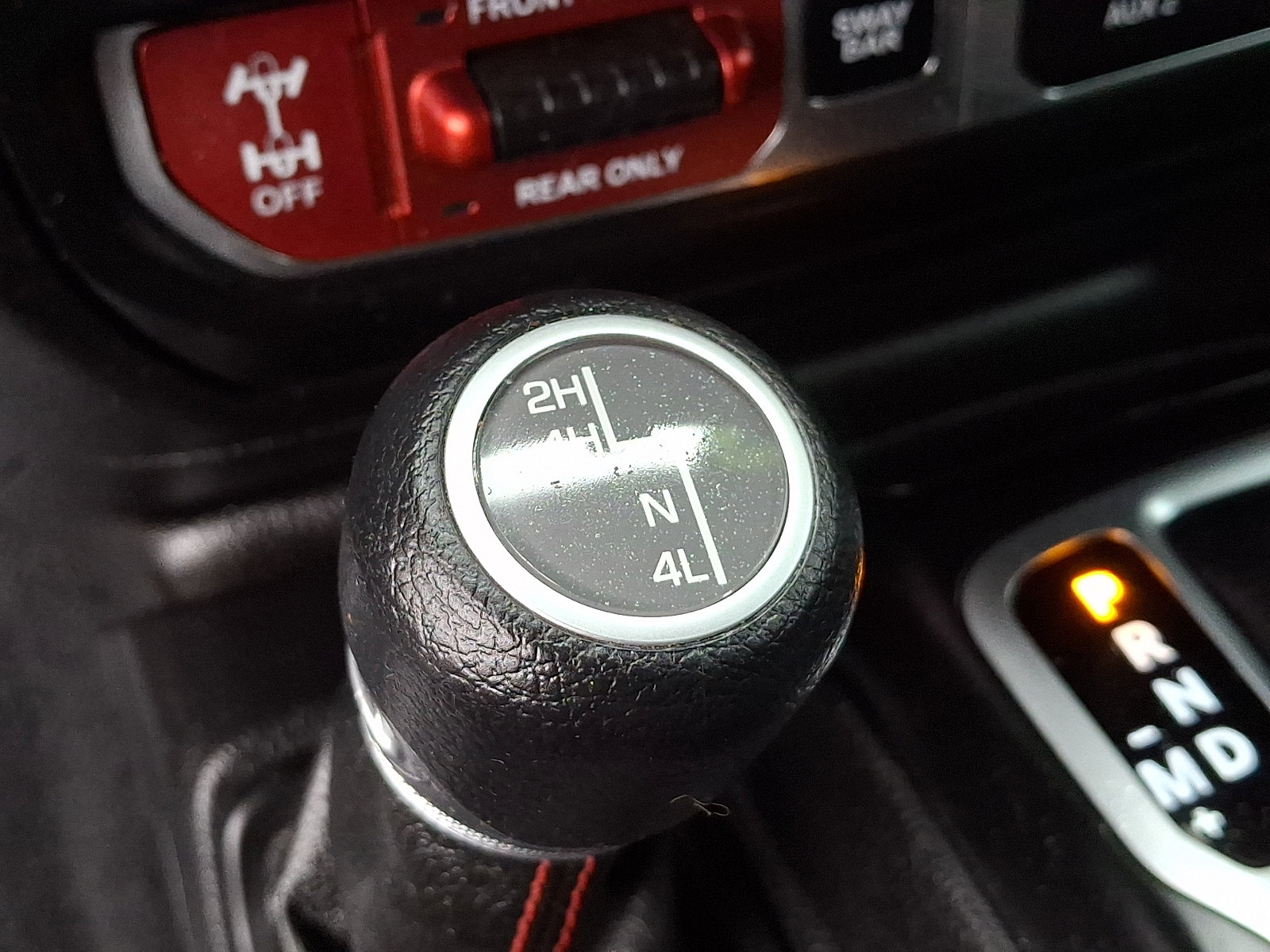 Used 2018 Jeep Wrangler Unlimited Rubicon w/ Uconnect 4C Nav & Sound Group image 27