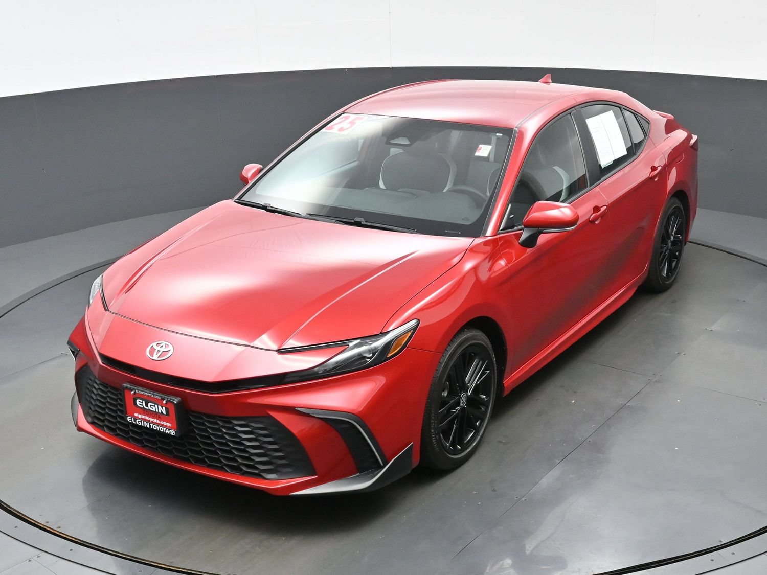 Used 2025 Toyota Camry SE FWD image 37