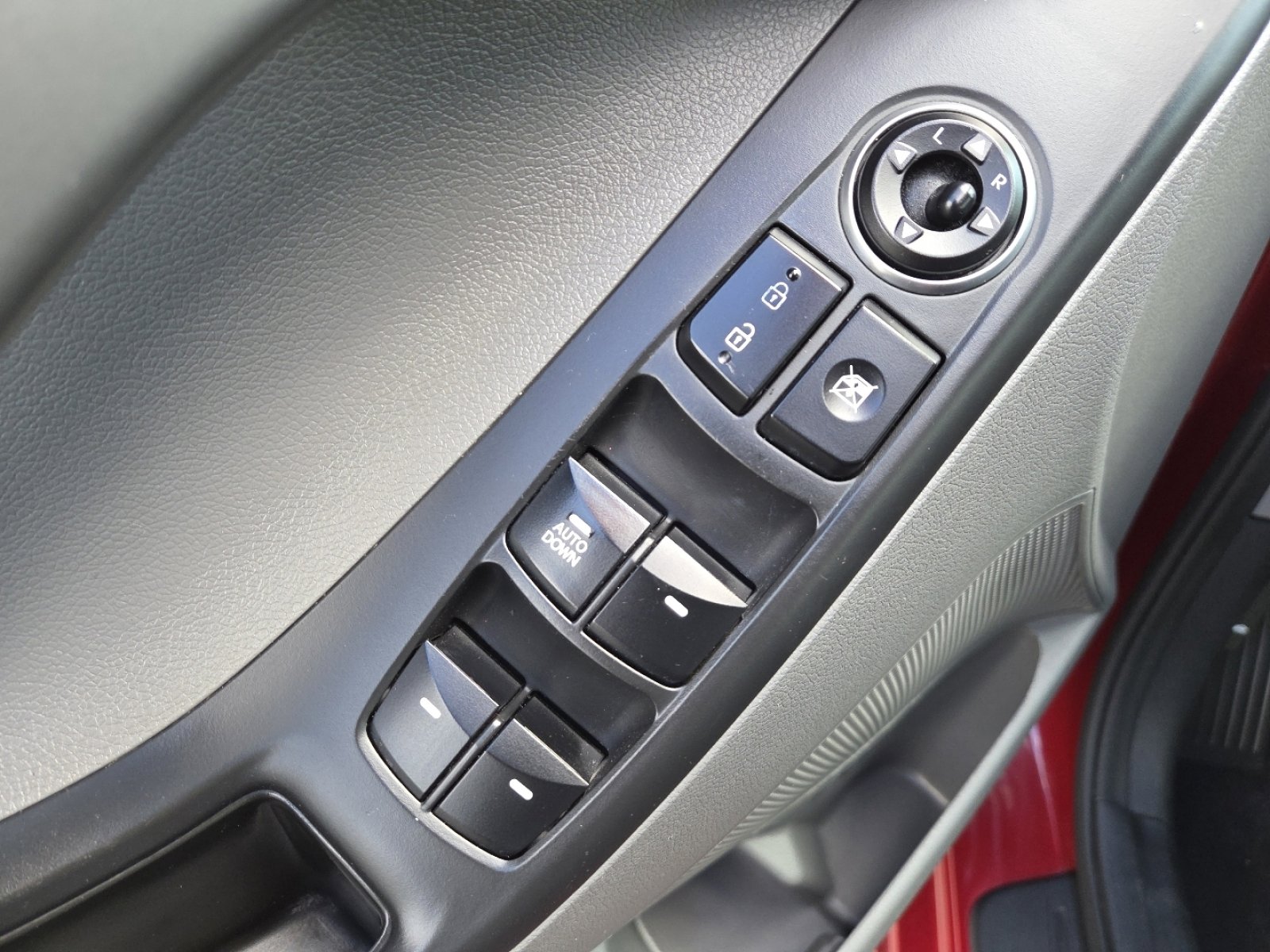 Used 2016 Hyundai Elantra SE image 23