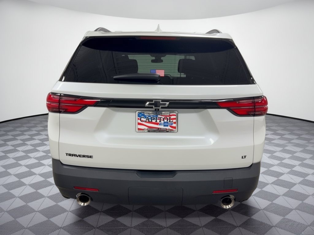 Used 2023 Chevrolet Traverse LT FWD image 11