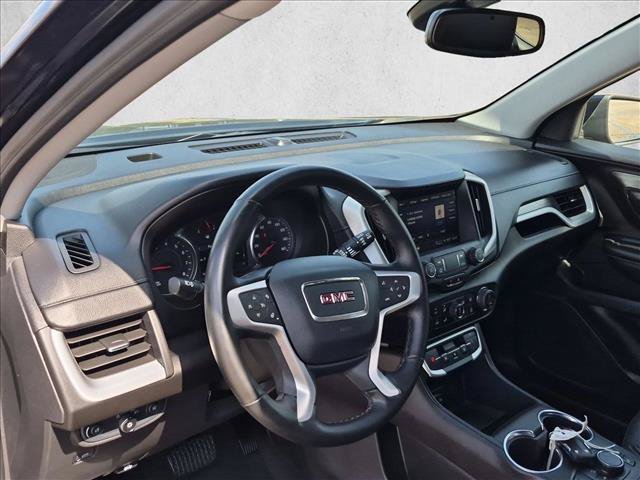 Used 2024 GMC Terrain SLT AWD/4WD image 10