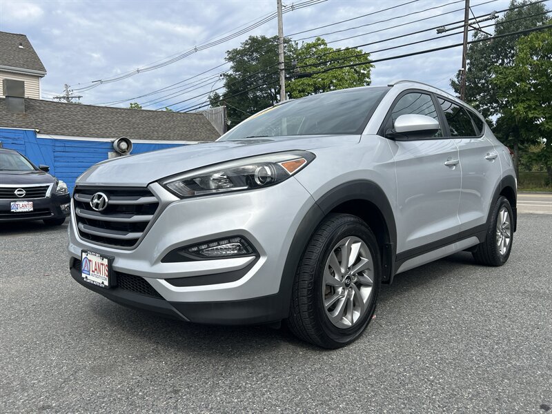 Used 2017 Hyundai Tucson SE w/ SE Popular Package 02 AWD/4WD image 1