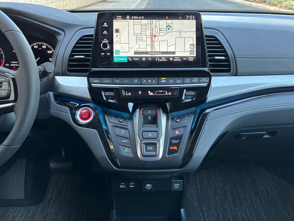 New 2026 Honda Odyssey Touring image 16