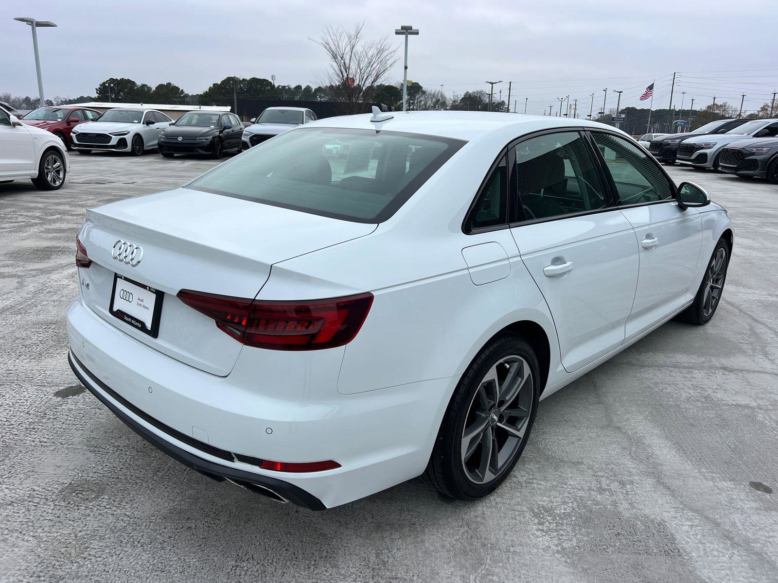 Used 2019 Audi A4 2.0T Premium image 5
