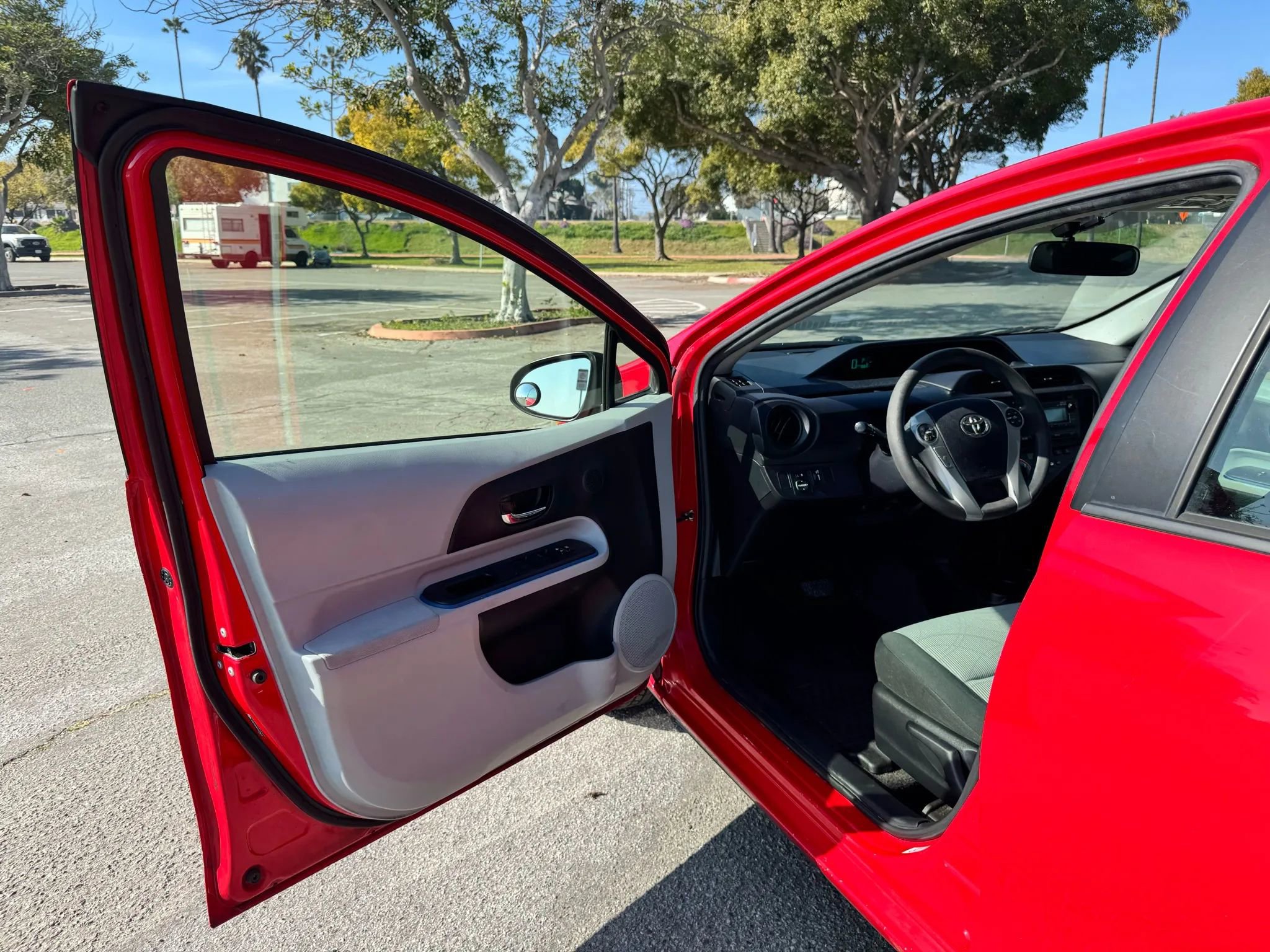 Used 2013 Toyota Prius C Two image 11