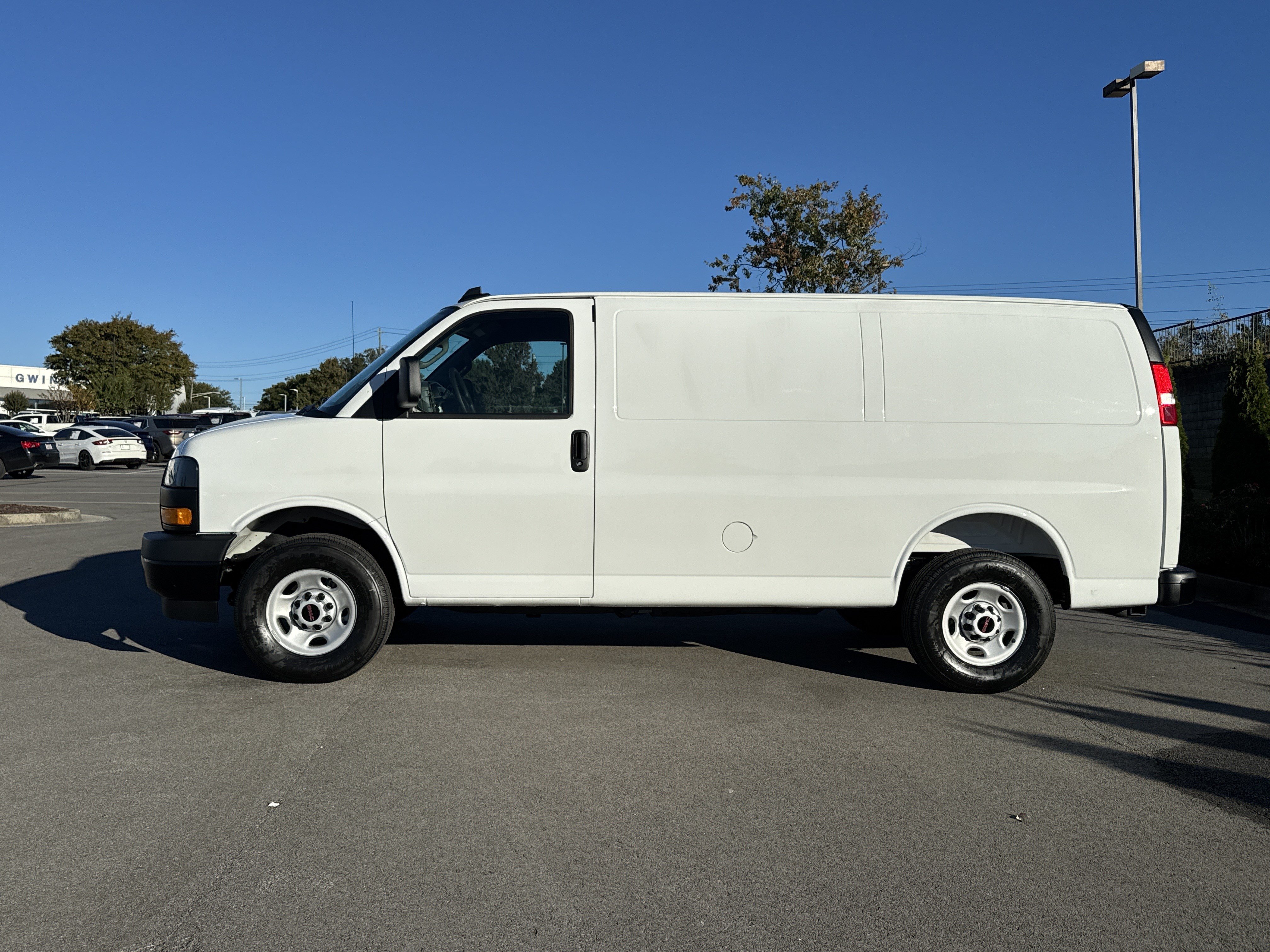 New 2025 GMC Savana 2500 w/ Driver Convenience Package RWD image 7