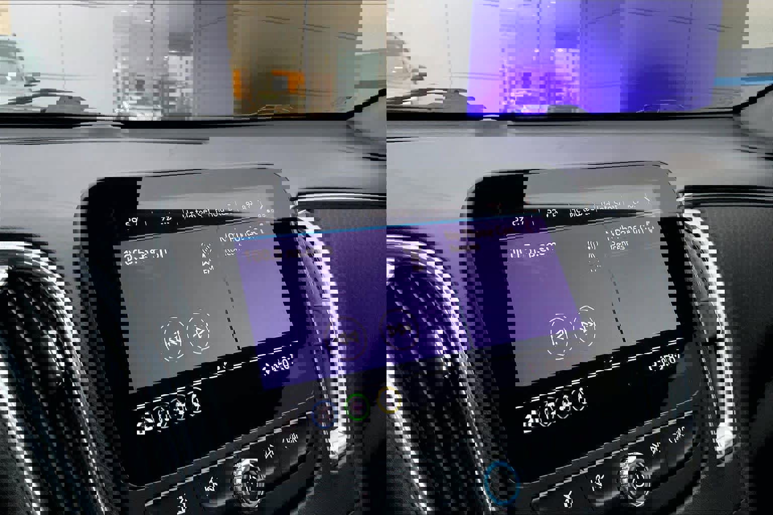 Used 2020 Chevrolet Malibu LT image 32