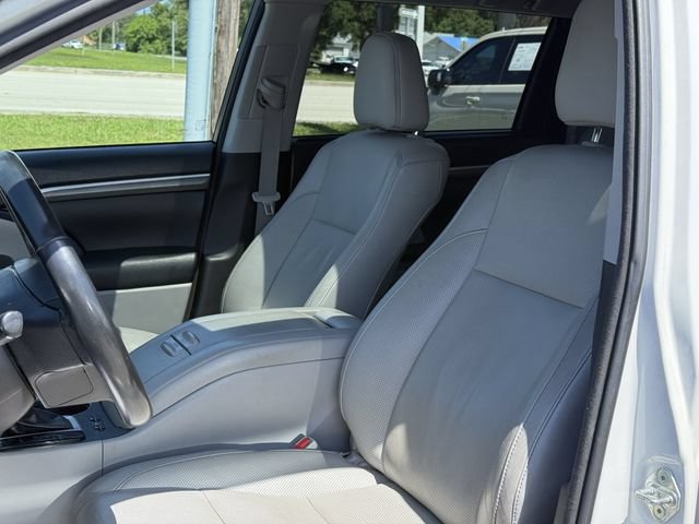 Used 2018 Toyota Highlander Limited FWD image 14