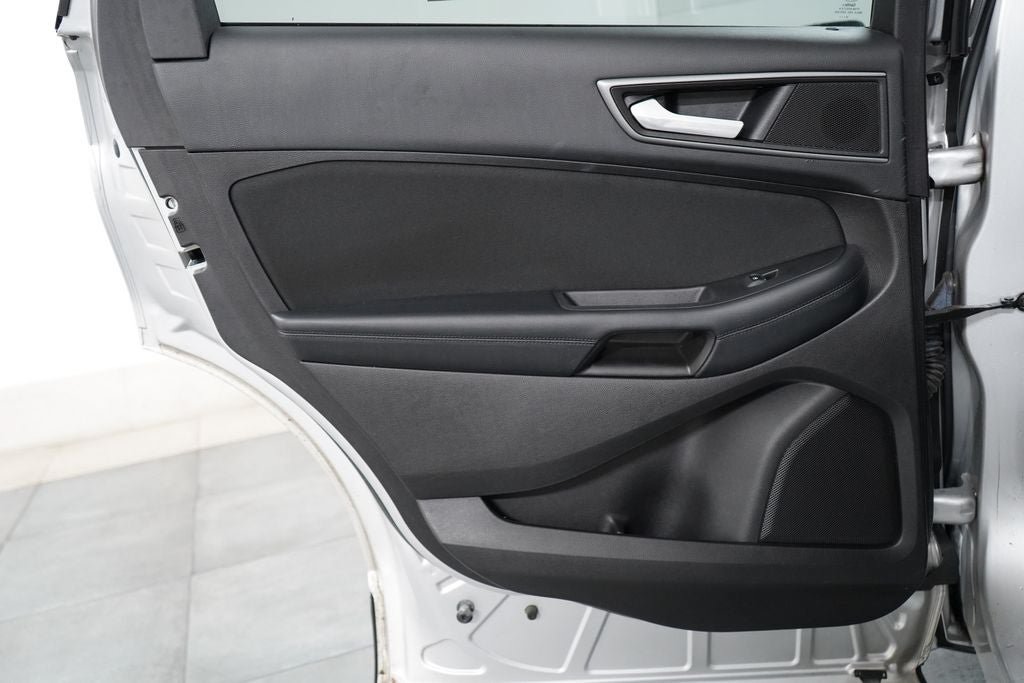 Used 2016 Ford Edge SE AWD/4WD image 22