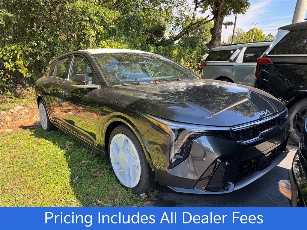 New 2026 Kia K4 GT-Line FWD image 1