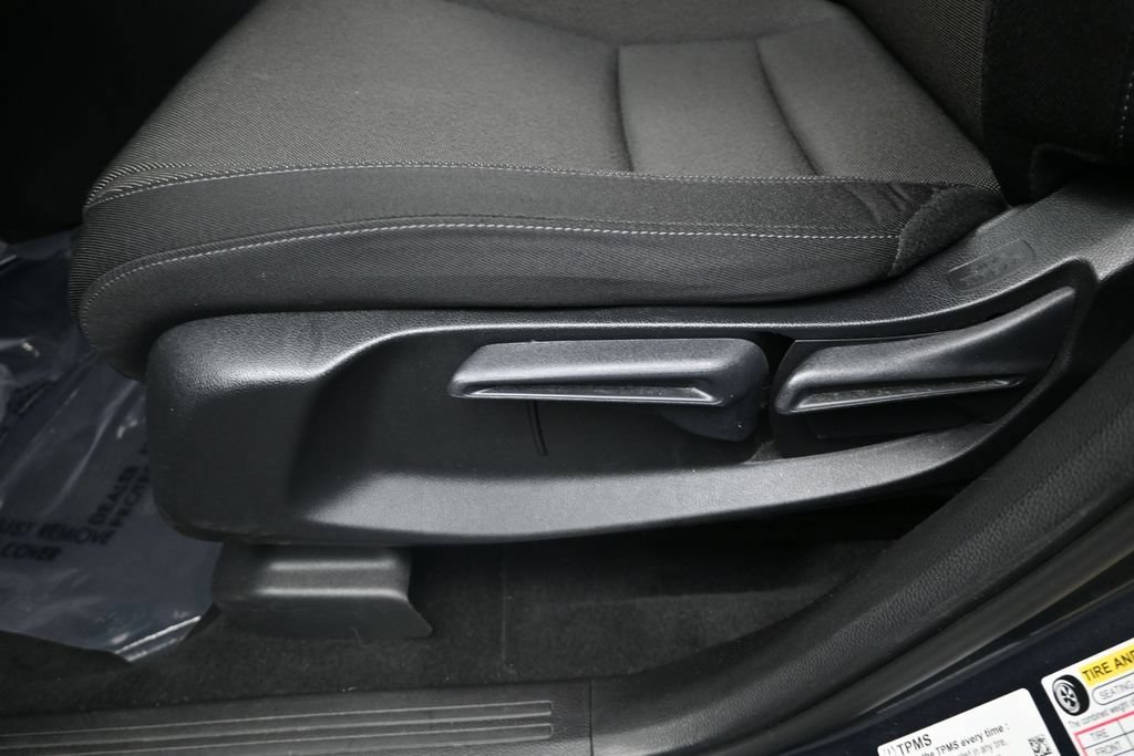 Used 2025 Honda CR-V LX image 13