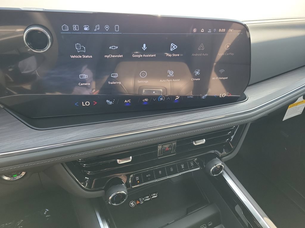 New 2026 Chevrolet Suburban LT w/ Comfort Package AWD/4WD image 7