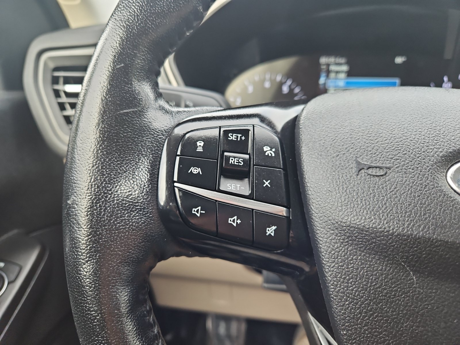 Used 2021 Ford Escape SEL AWD/4WD image 27