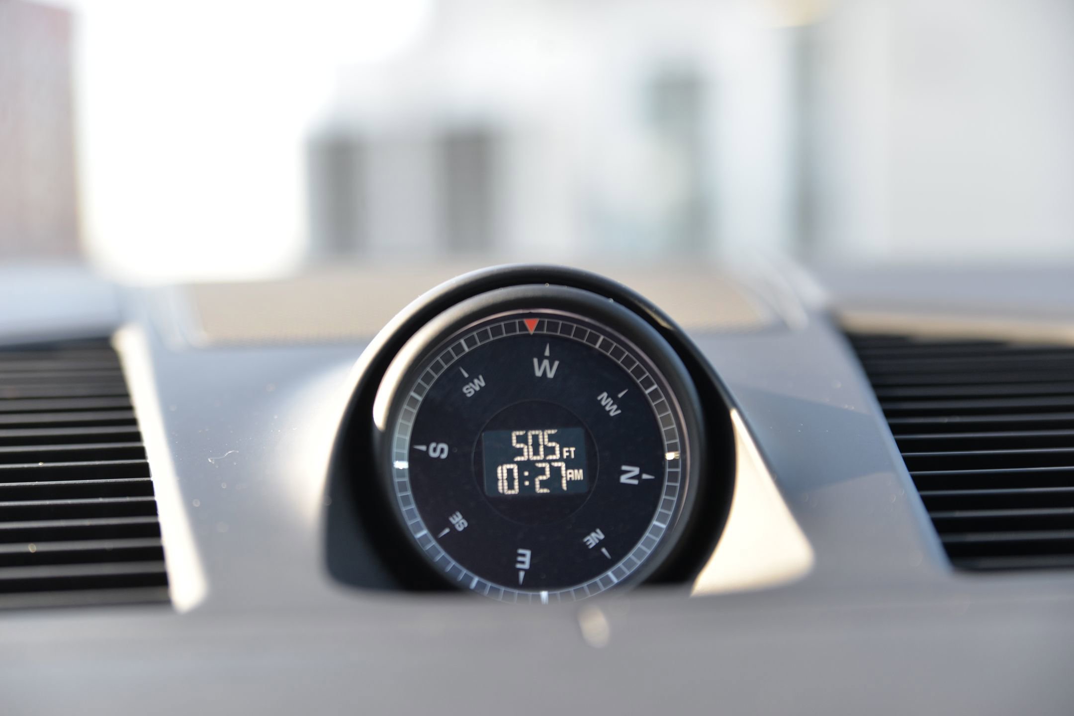 Certified 2023 Porsche Cayenne Platinum Edition image 16