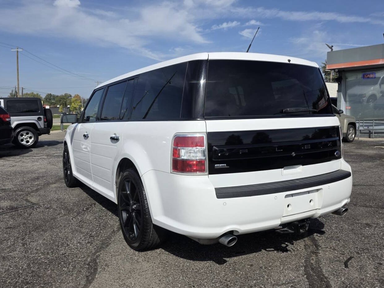 Used 2018 Ford Flex SEL w/ Equipment Group 202A FWD image 15
