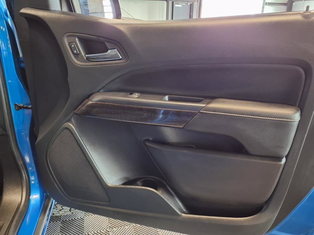 Used 2022 GMC Canyon Elevation image 13