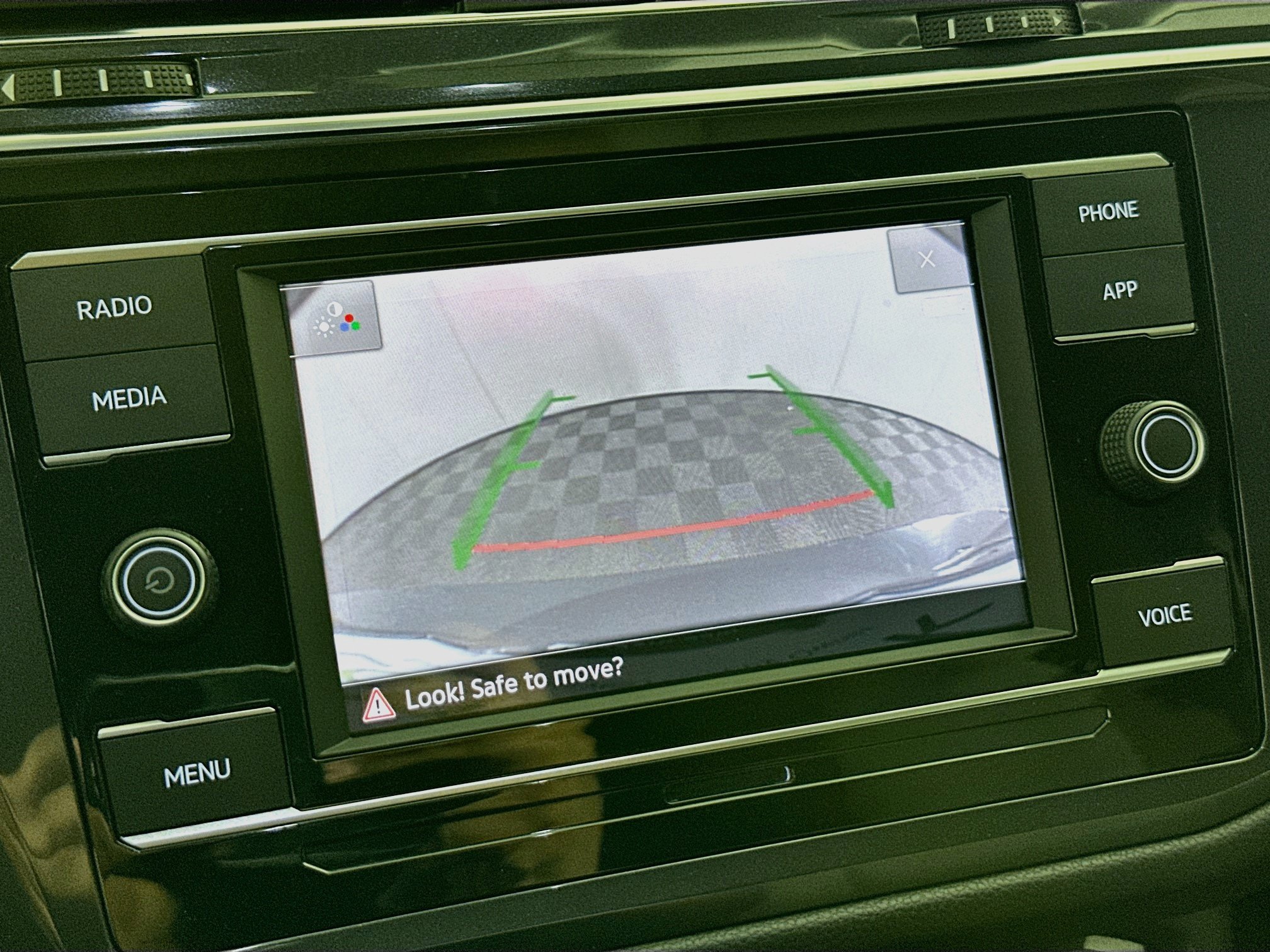 Used 2023 Volkswagen Tiguan S FWD image 19