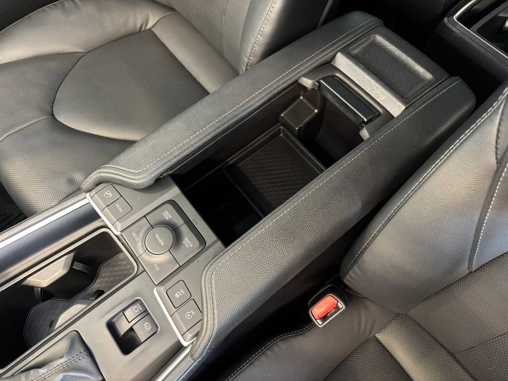 Used 2025 Toyota Grand Highlander AWD image 20