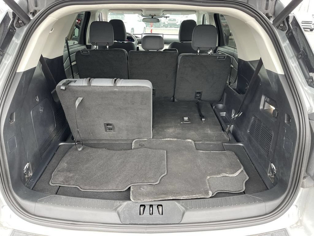 Used 2025 Ford Explorer Active AWD/4WD image 24