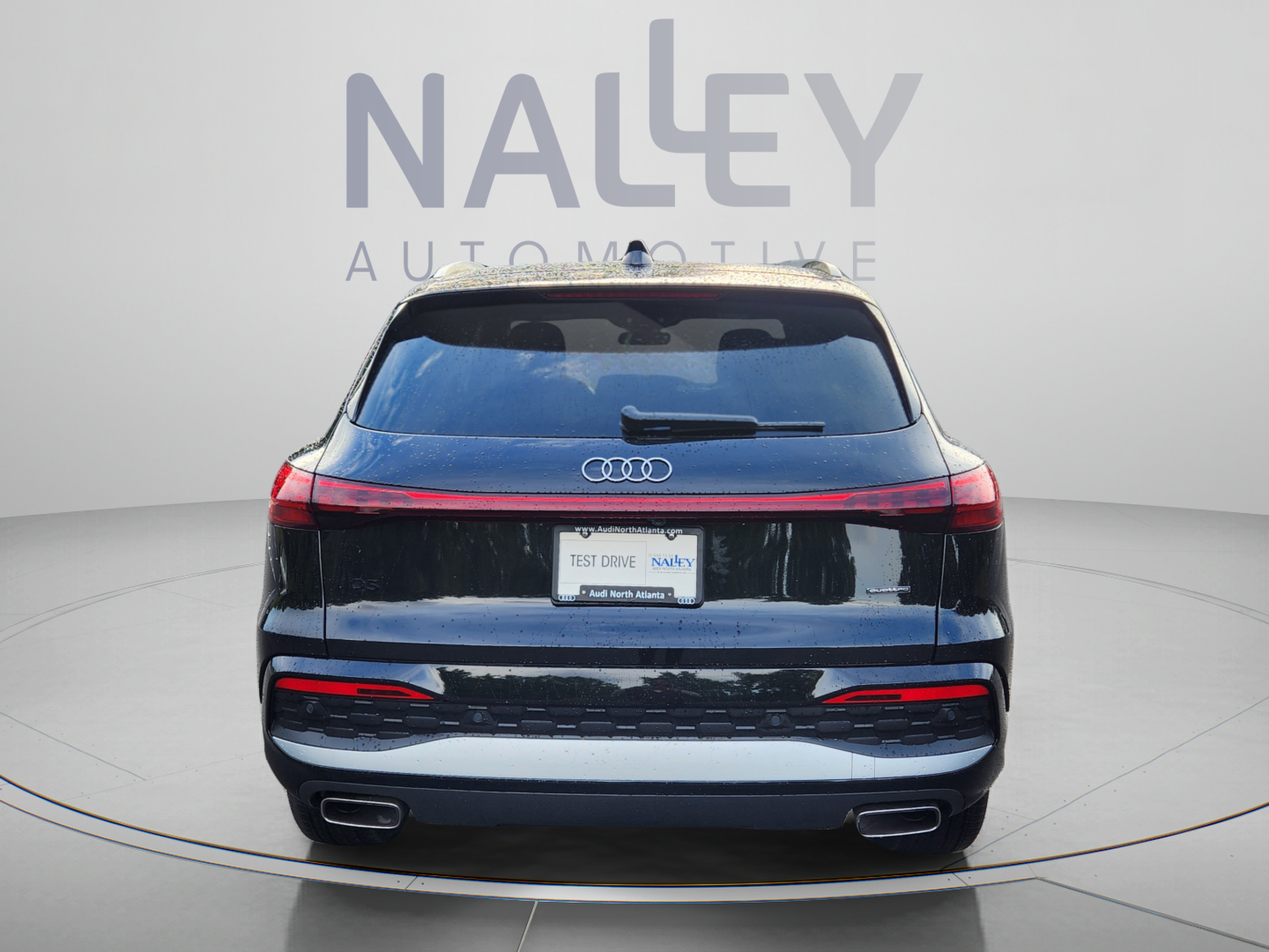 Used 2025 Audi Q5 Premium w/ Convenience Package AWD/4WD image 4