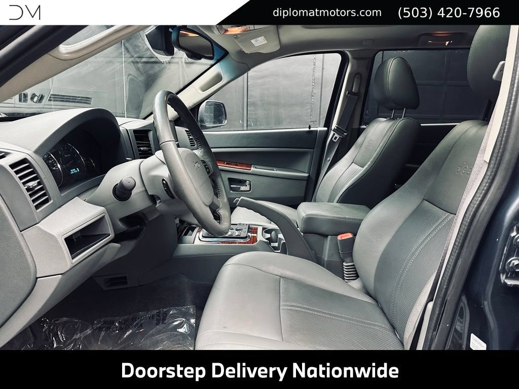 Used 2007 Jeep Grand Cherokee Limited w/ Trailer Tow Group IV AWD/4WD image 18
