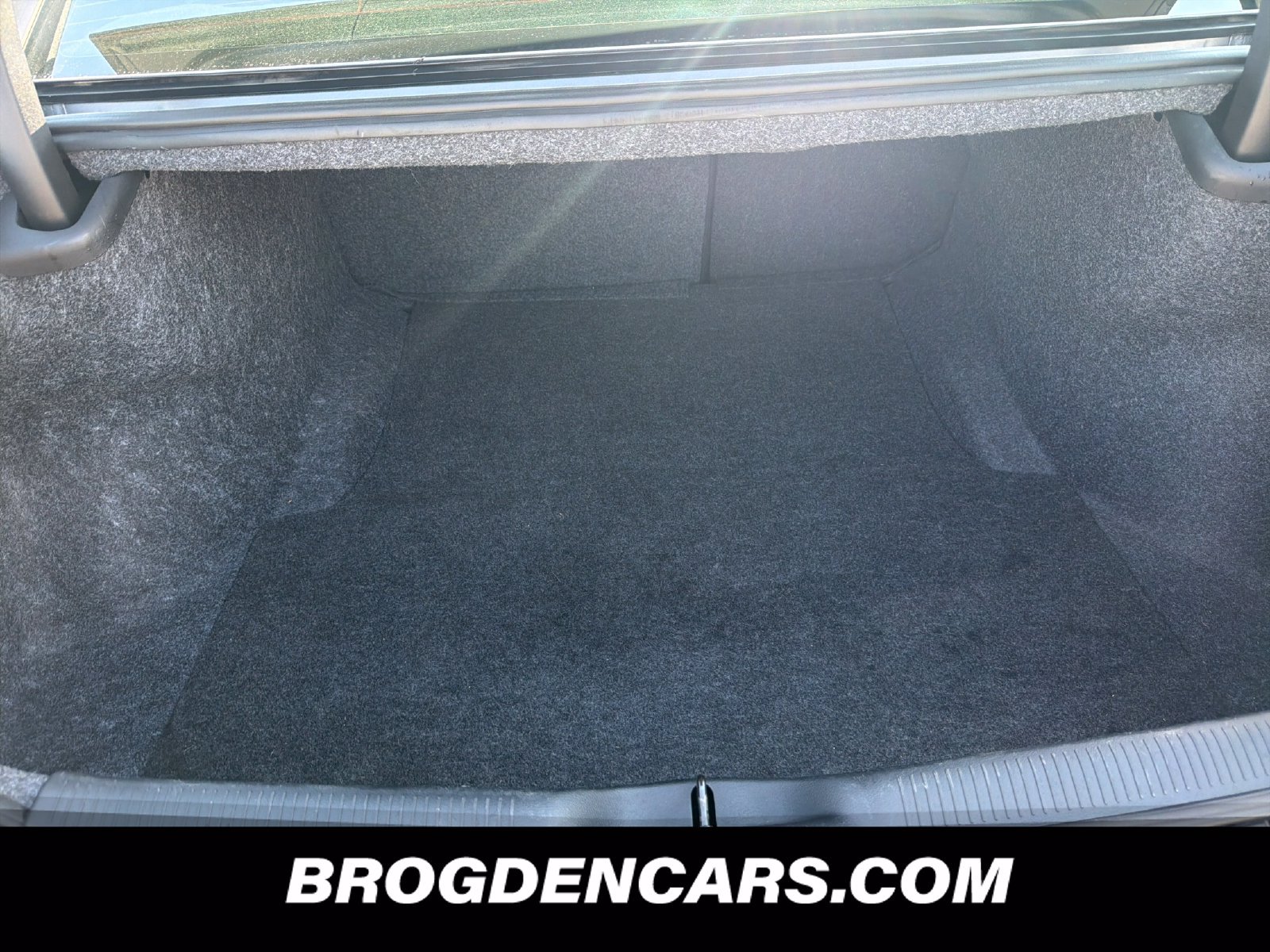 Used 2023 Dodge Charger R/T w/ Blacktop Package RWD image 9