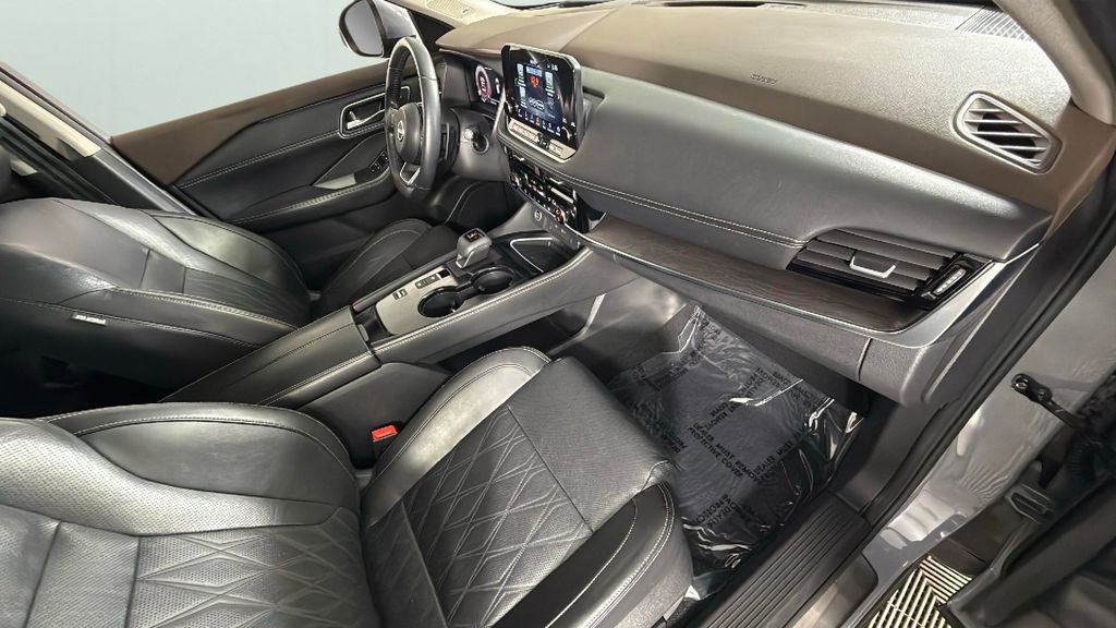 Used 2022 Nissan Rogue Platinum w/ Head-Up Display Package image 34