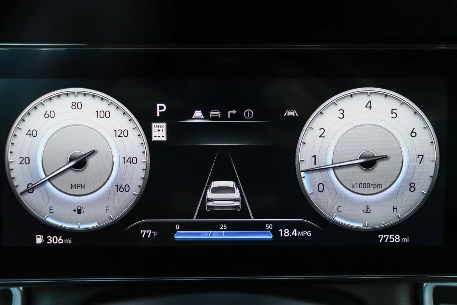 Certified 2025 Hyundai Elantra Limited FWD image 23