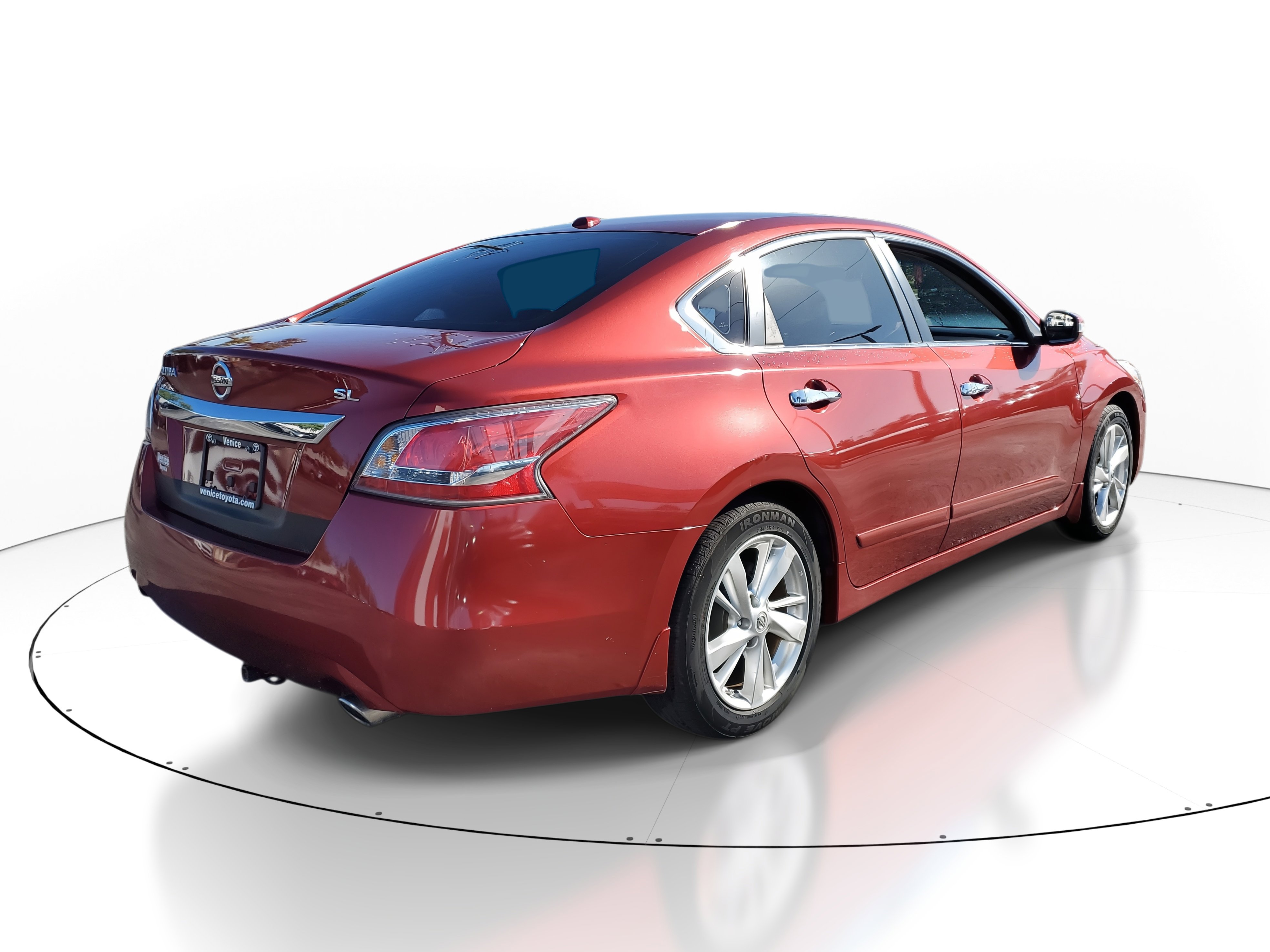 Used 2015 Nissan Altima 2.5 SL w/ Moonroof Package FWD image 4