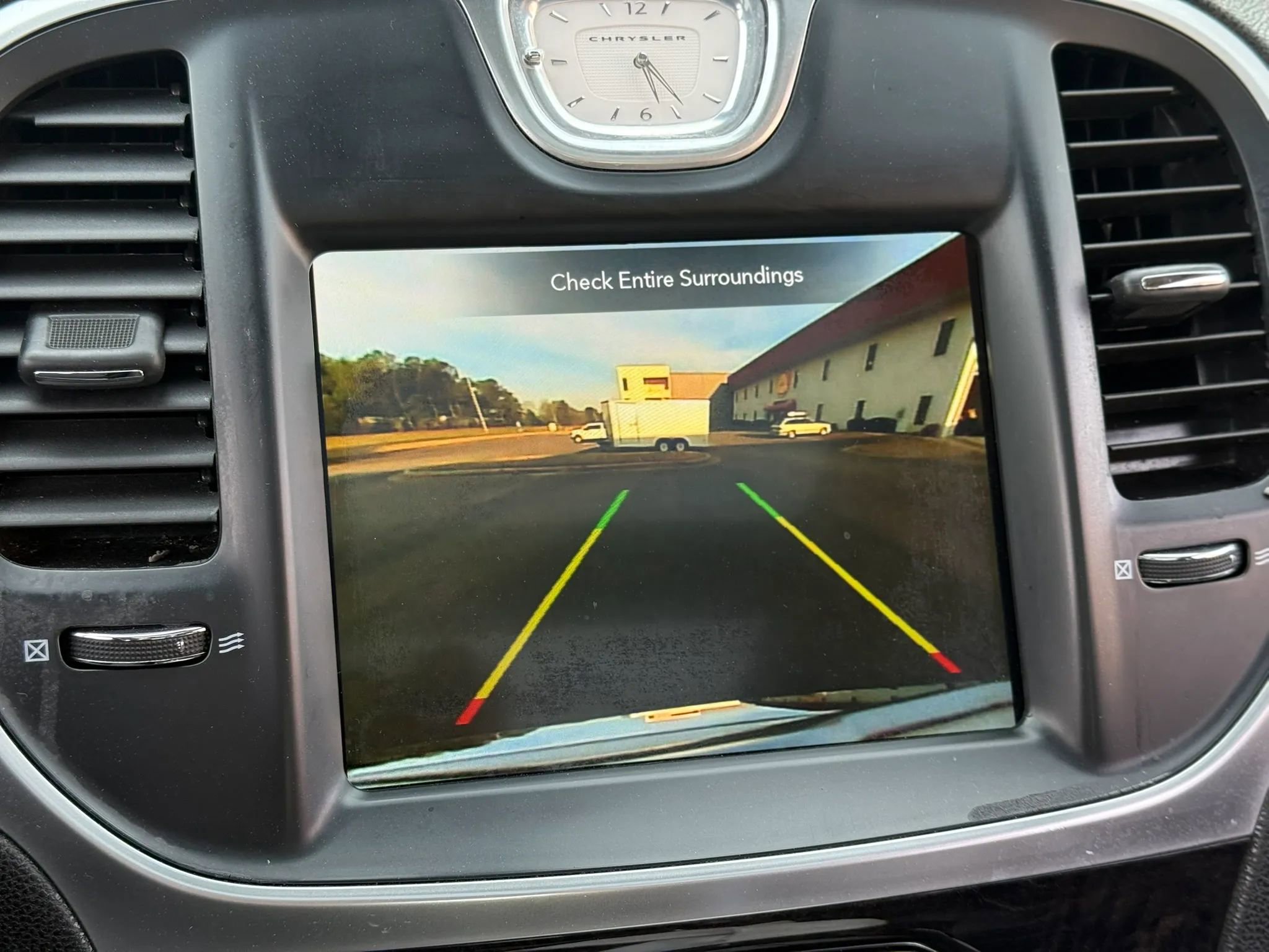 Used 2020 Chrysler 300 Limited image 22