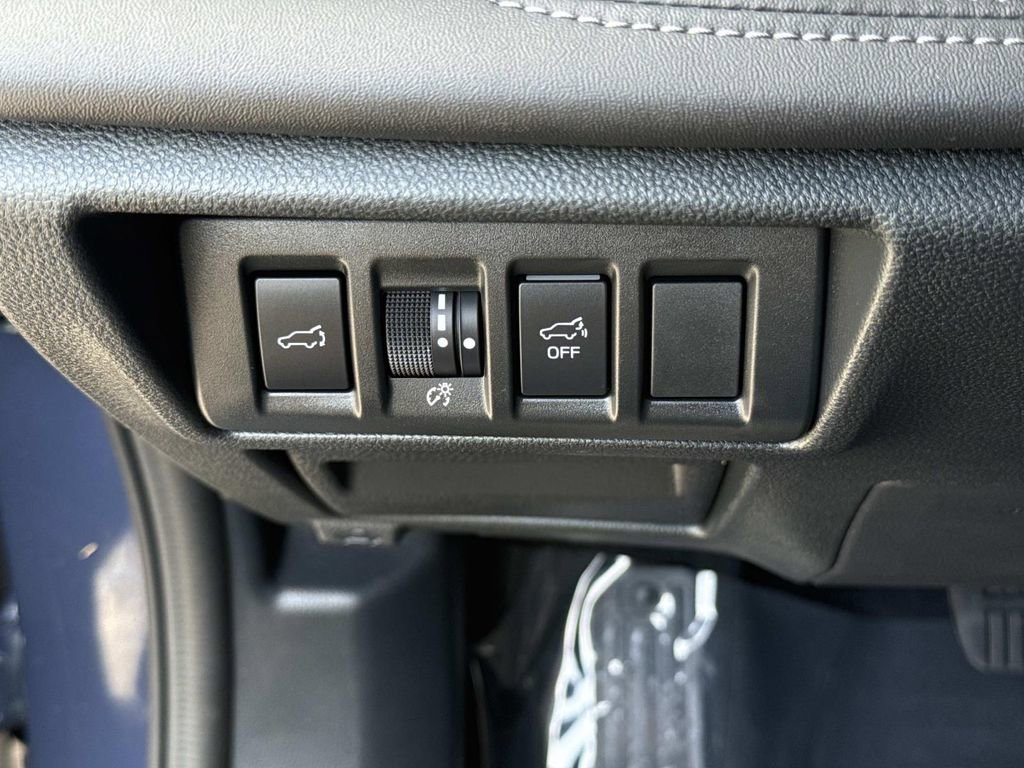 Used 2025 Subaru Outback Limited w/ Popular Package #2 AWD/4WD image 46