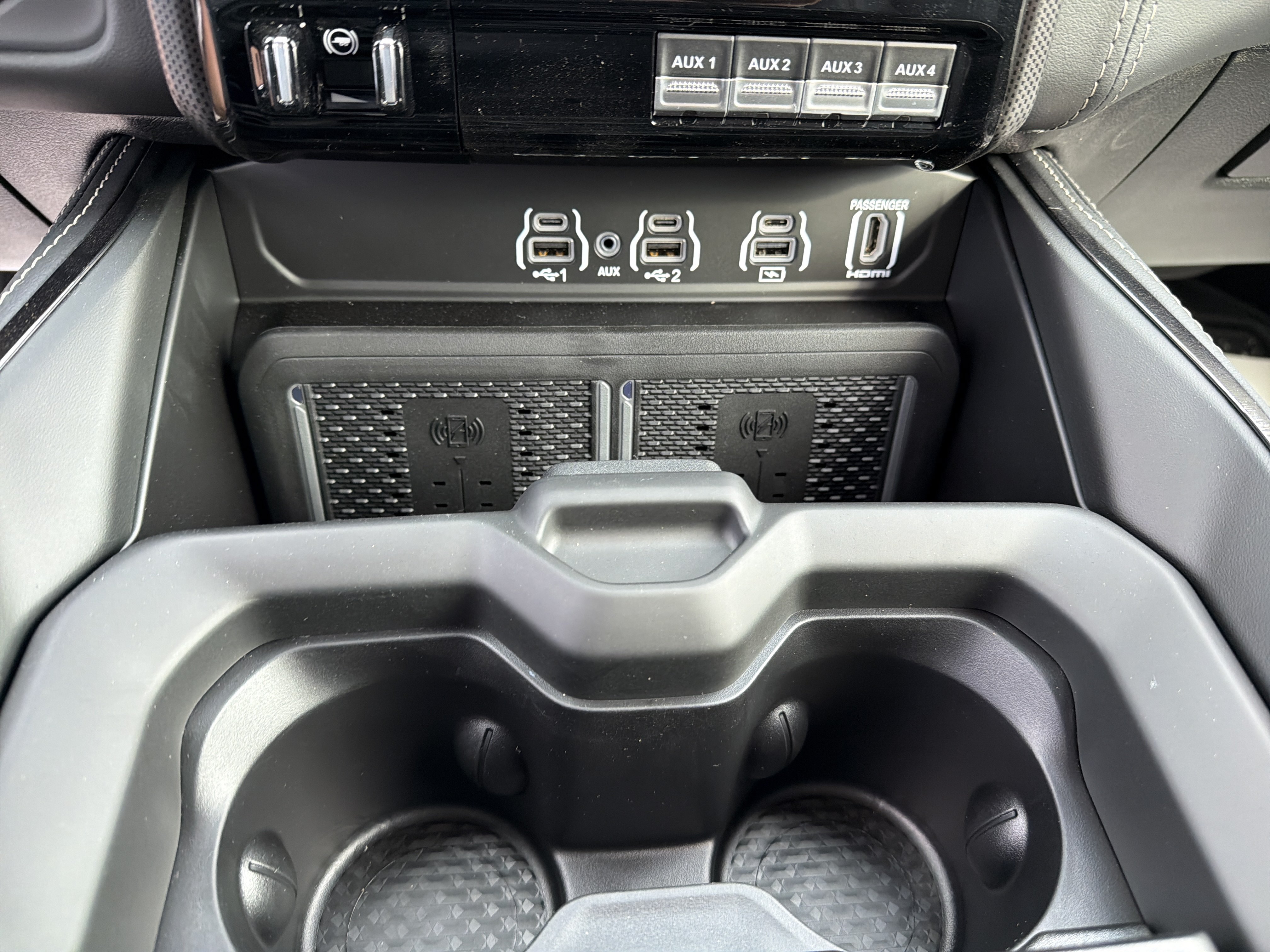New 2026 RAM 2500 Limited AWD/4WD image 22